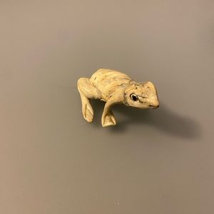 Frogs made from bones